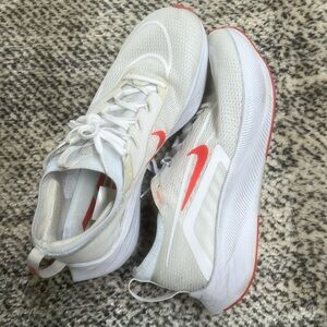 Used. Nike zoom flyknit 4 - sz11